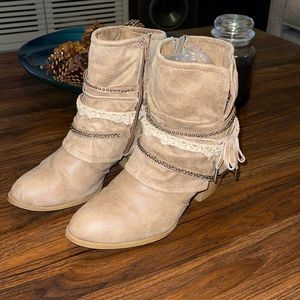 Pop (Jelly Pop) tan ankle booties